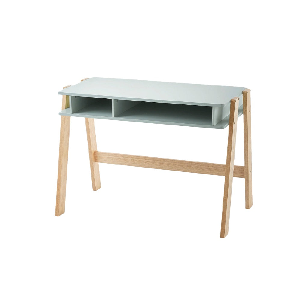 Bureau compact avec rangements ouverts, plateau vert clair et pieds en bois