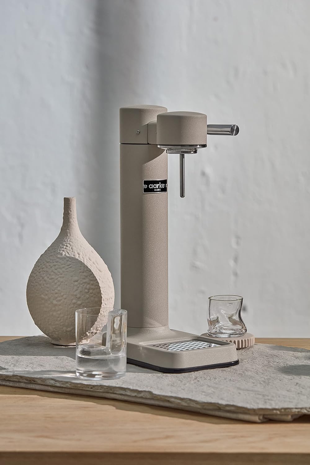 Aarke Carbonator 3, Máquina Gasificadora de Agua en Acero Inoxidable, incluye Dos Botellas (800ml), Acabado en Negro